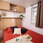 Camping Mobil-home Confortable Avec Terrasse à - Api-1-52-842 *