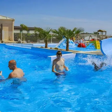 אתר קמפינג Mobil-home Confortable Avec Terrasse A - Api-1-52-842 ברם סור מר