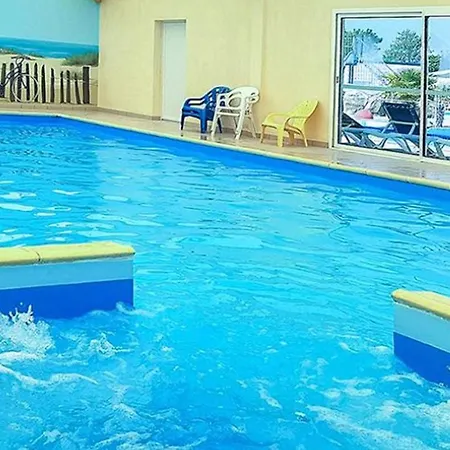 אתר קמפינג Mobil-home Confortable Avec Terrasse A - Api-1-52-842 ברם סור מר