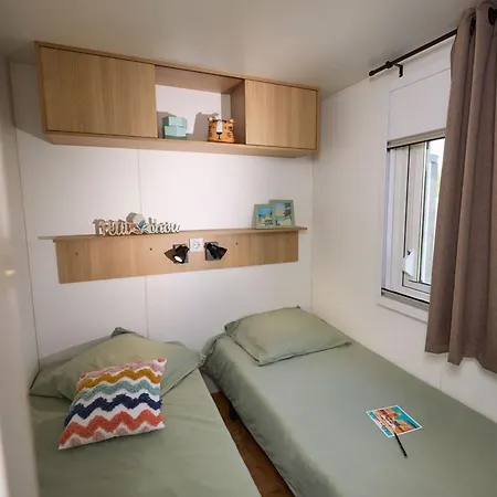 Kemping Mobil-home Confortable Avec Terrasse A - Api-1-52-842