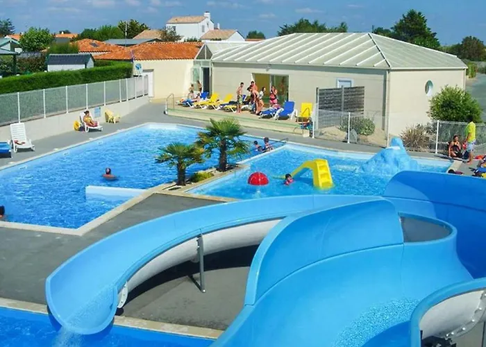 Mobil-home Confortable Avec Terrasse A - Api-1-52-842 Brem-Sur-Mer