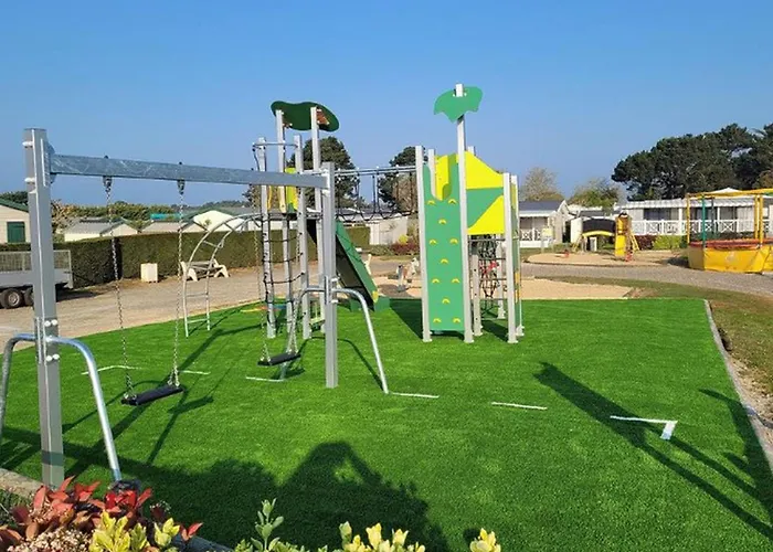 Mobil-home Confortable Avec Terrasse A - Api-1-52-842 * ברם סור מר