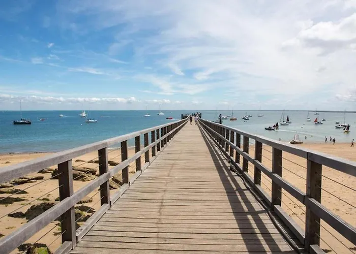 Kemping Mobil-home Confortable Avec Terrasse A - Api-1-52-842 Brem-Sur-Mer